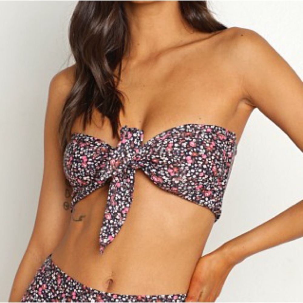 Acacia top